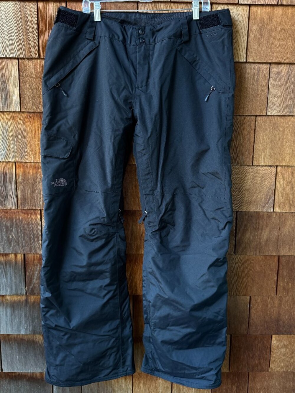 EUC The North Face Bold Black DryVent Cozy Snow Pants in Women's X-Large Tall